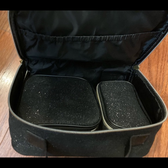 Merle Norman Cosmetics Case, Set of 3 - NEVER USED - Picture 15 of 15